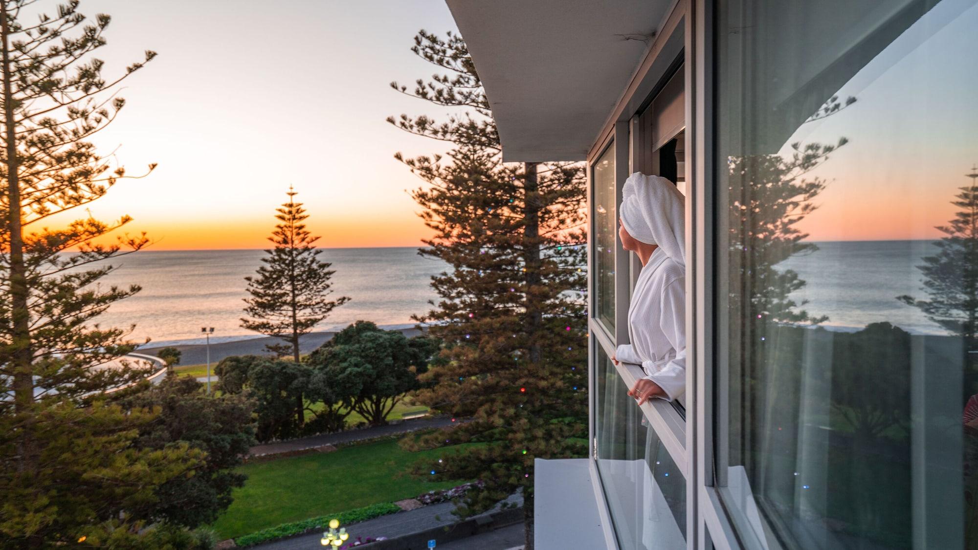 Scenic Hotel Te Pania Napier Esterno foto