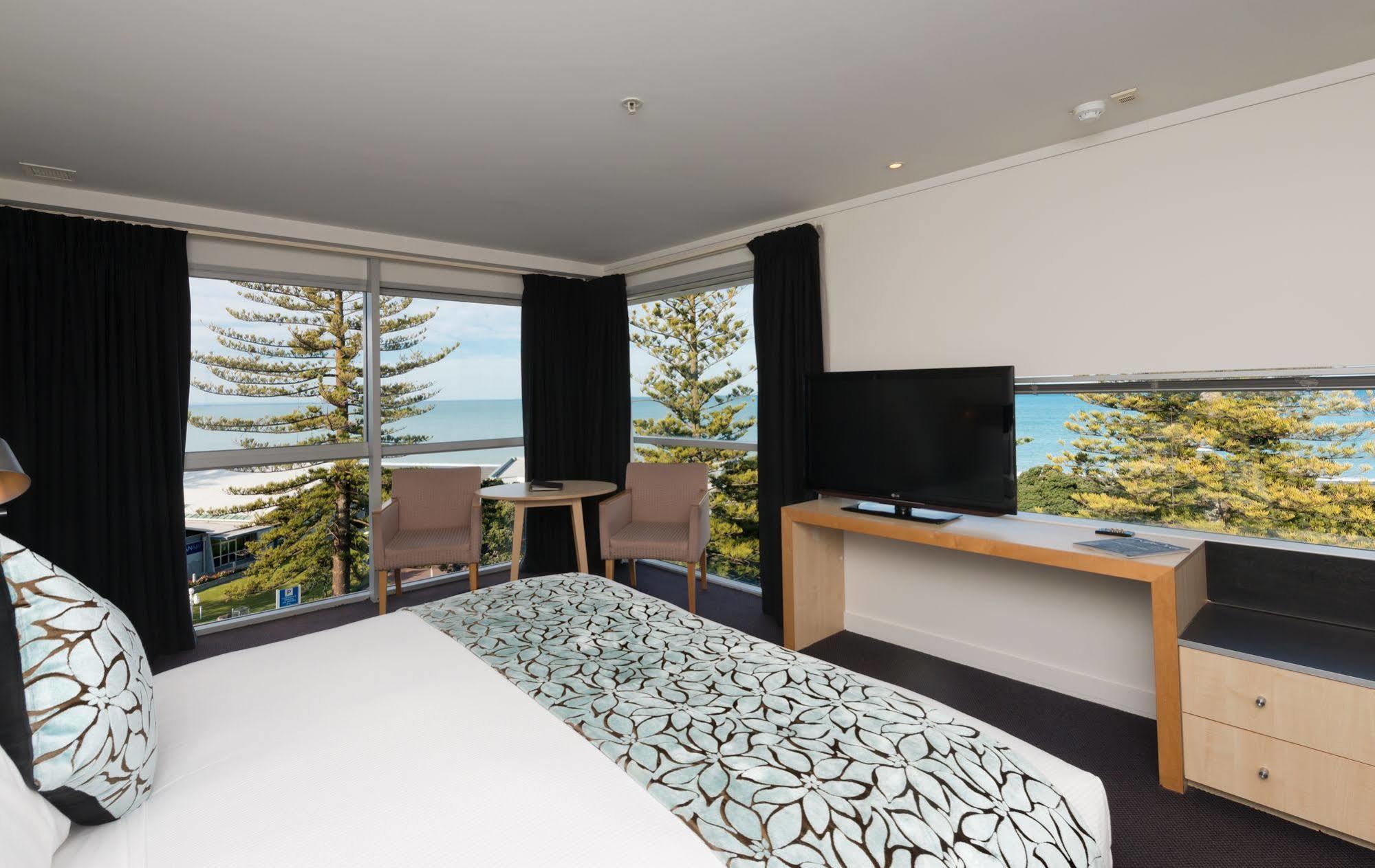 Scenic Hotel Te Pania Napier Esterno foto