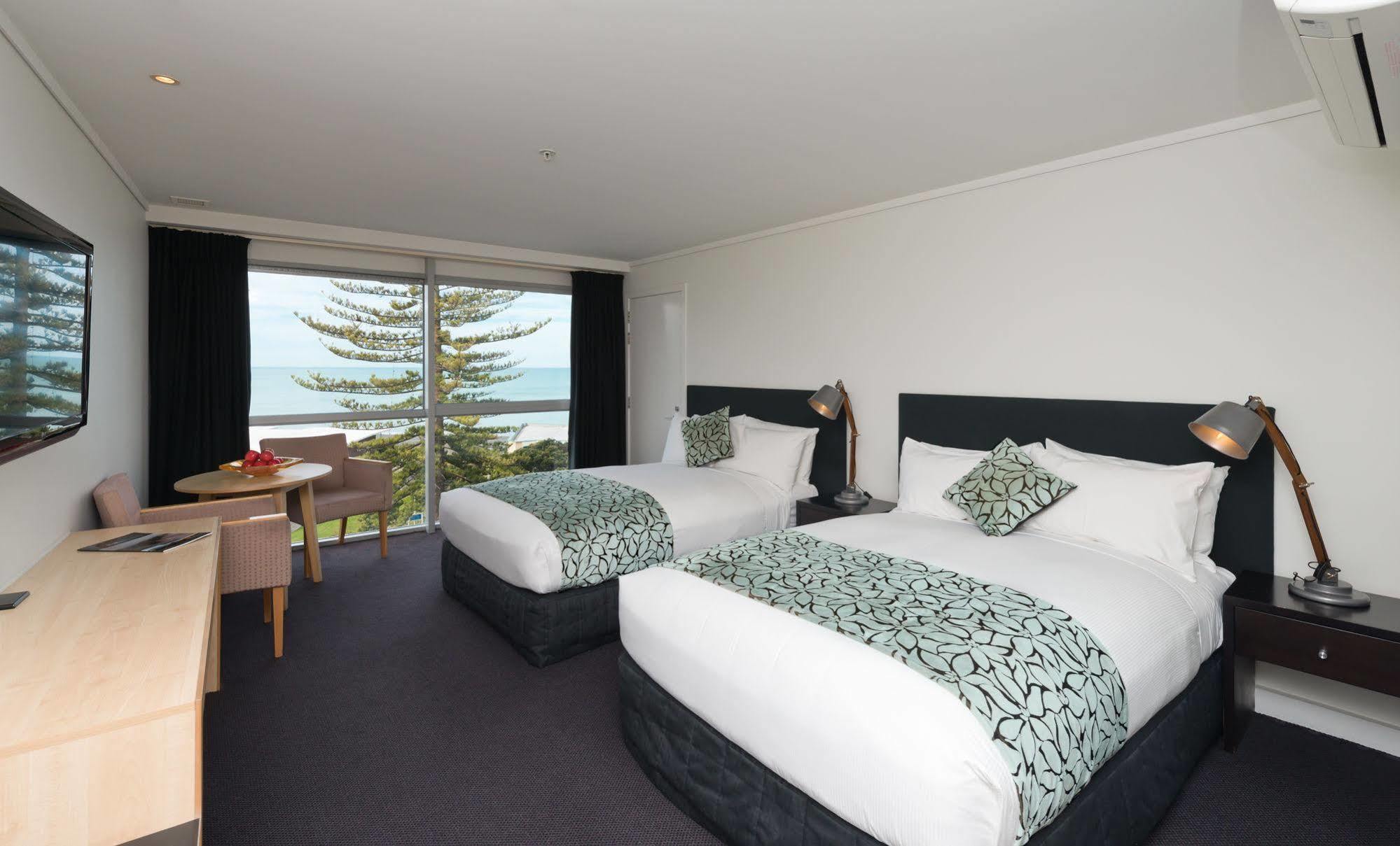 Scenic Hotel Te Pania Napier Esterno foto